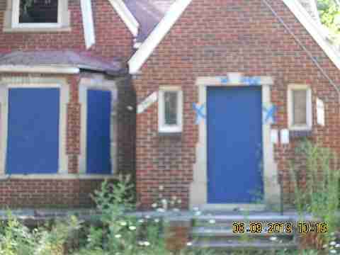 2901 Fullerton (1)_m.jpg